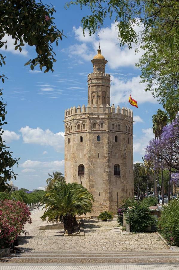 River House Sevilla Bagian luar foto